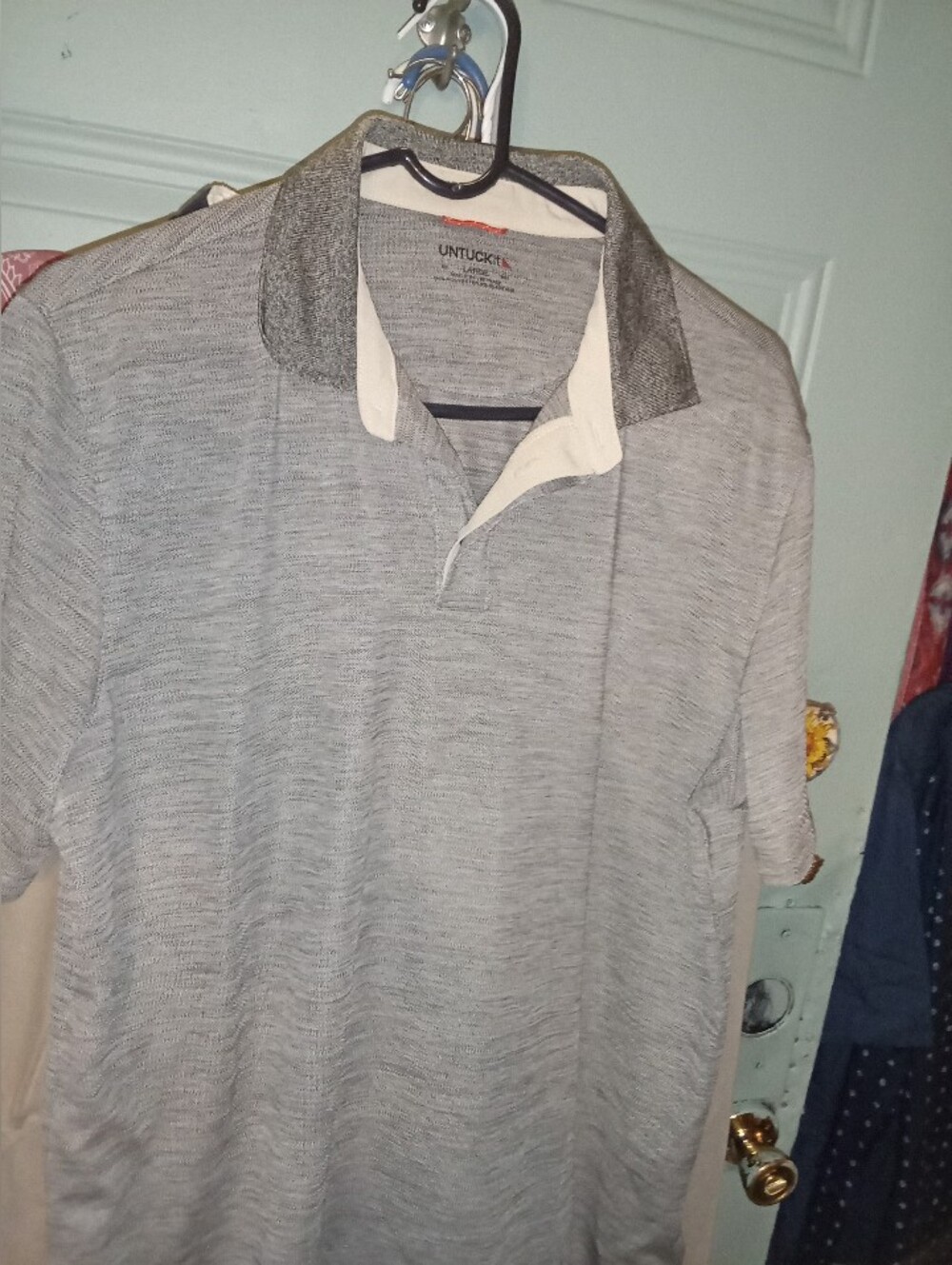 UNTUCKit Men's Gray Polo Shirt with Contrast Collar